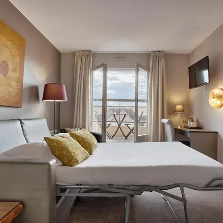 Restaurant Crystal ホテル