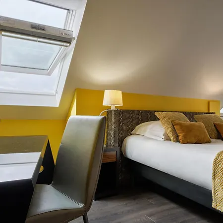 Hotel Restaurant Crystal 3*