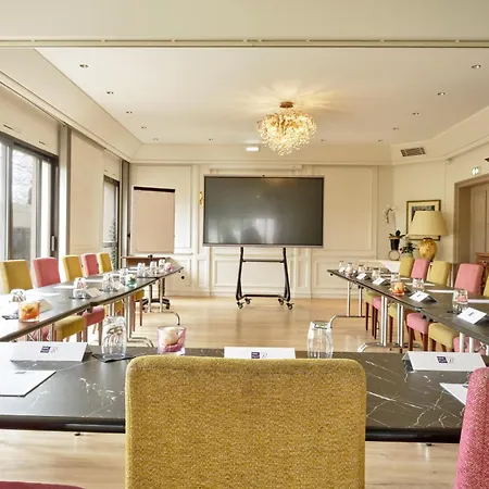 Restaurant Crystal Hotel 3*