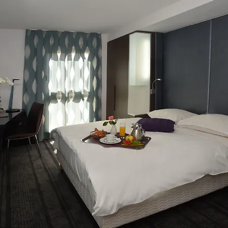 Restaurant Crystal 3* エルスタン