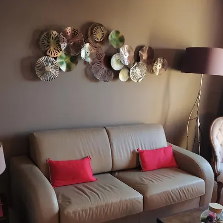 ホテル Restaurant Crystal エルスタン