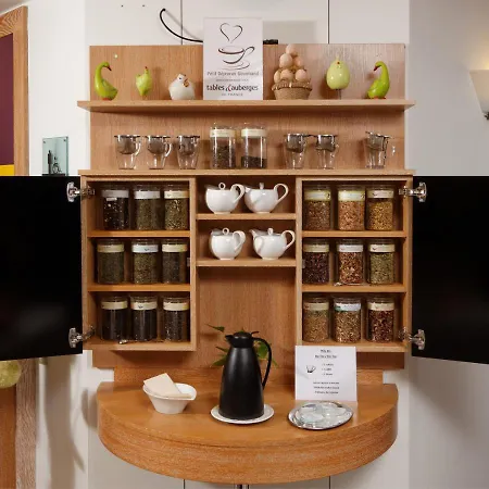 ホテル Restaurant Crystal エルスタン